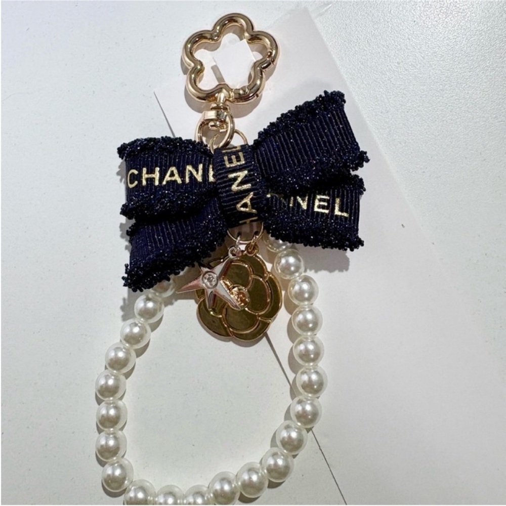 Chanel Gift keychain - Picture 4 of 6